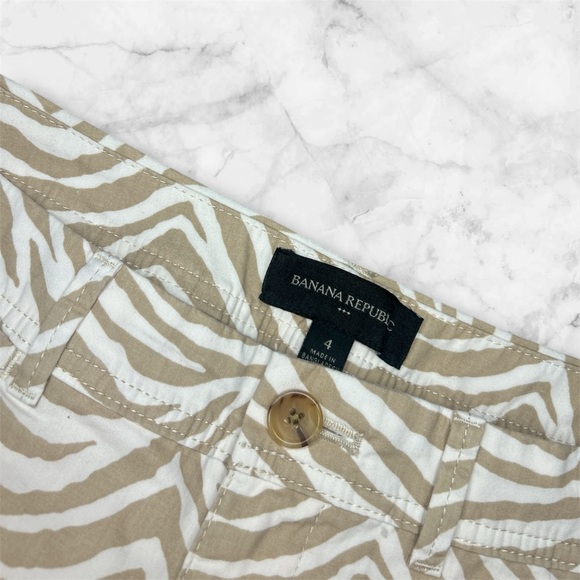 Banana Republic Zebra Print Women's Shorts - Tan and White - Picture 3 of 3